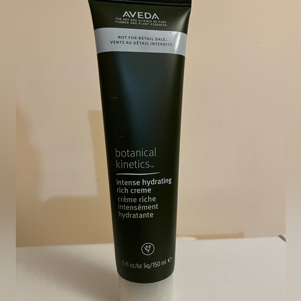 Aveda Botanical Kinetics Intense Hydrating Rich Creme 5.1 oz - Black